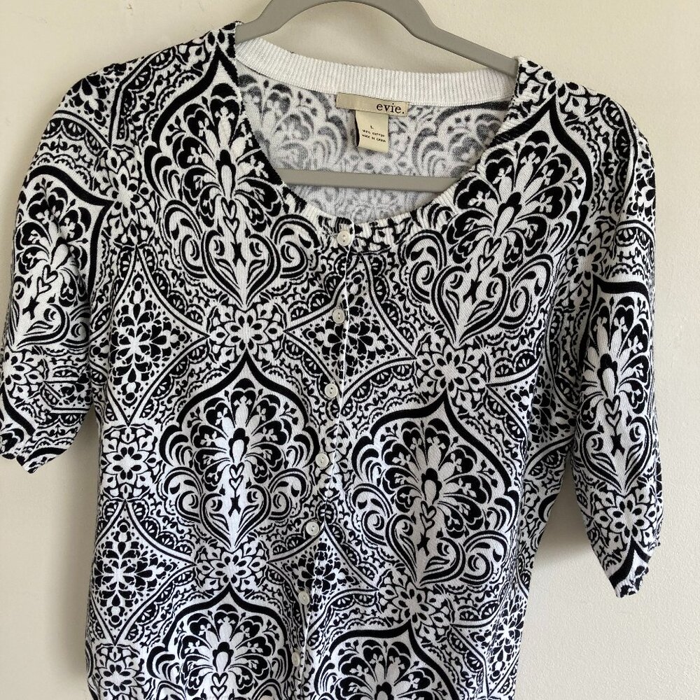 Short sleeve cotton cardigan by Evie, size large, in black and white design